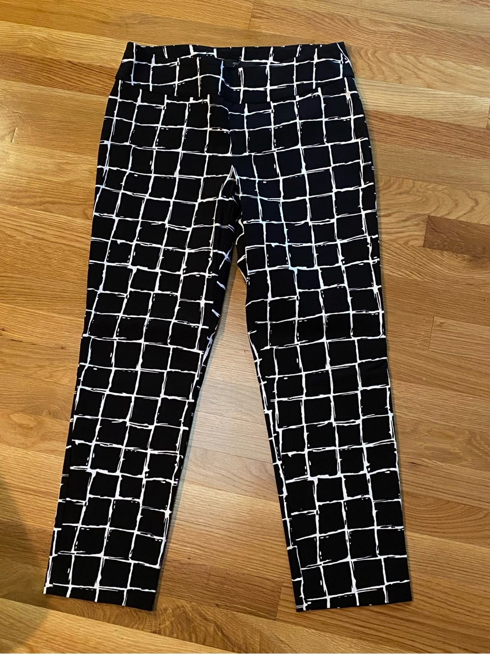 up! Black and White Grid Print Cropped Pants